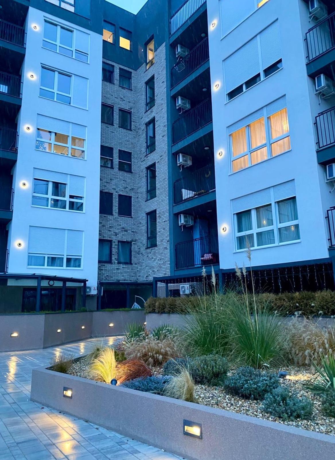 Synthesis Apartments Subotica Exterior photo